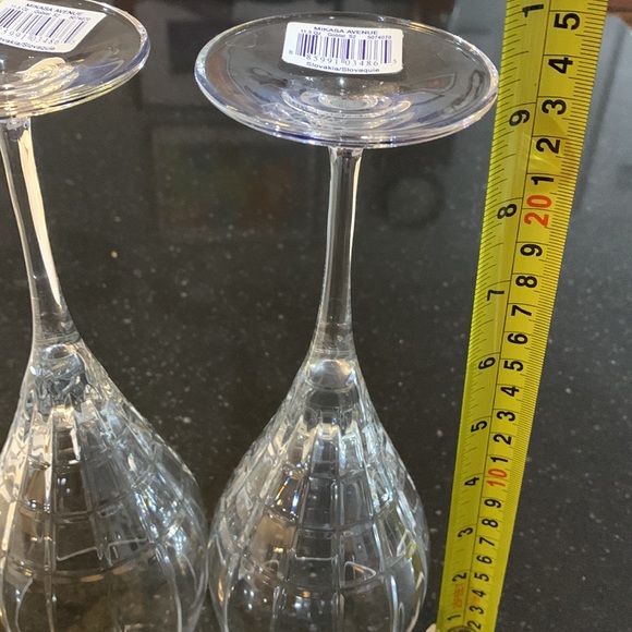 Pair of Mikasa Avenue Goblets / Flutes - Picture 3 of 3